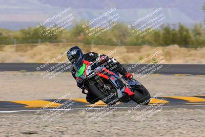 media/Oct-09-2022-SoCal Trackdays (Sun) [[95640aeeb6]]/Turn 3 (930am)/
